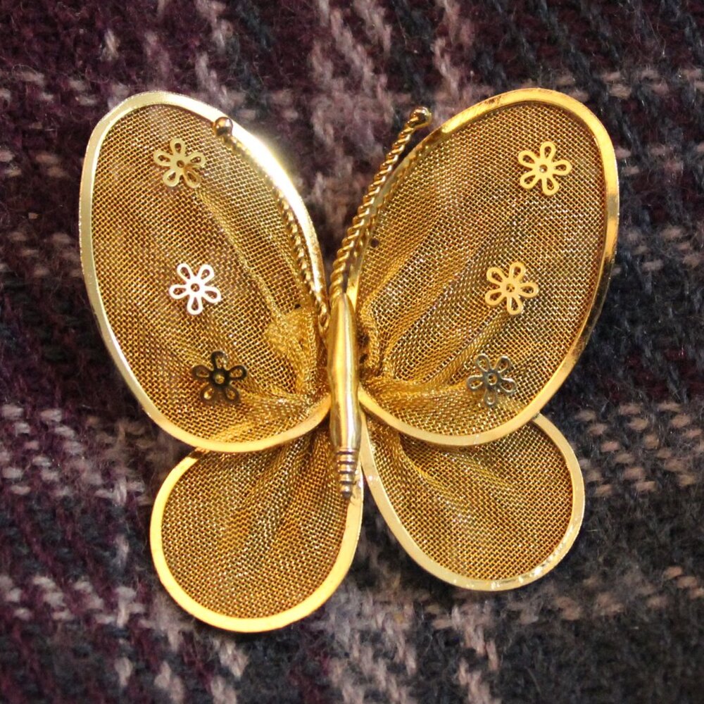 Vintage Gold Tone Wire Mesh Butterfly Pin